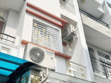 Nhà bán 5 tầng hẻm thẳng 136 Nguyễn Thị Tần P2Q8