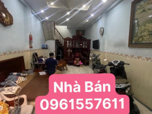 Nhà Bán Hẻm 4m Xe Hơi Đỗ Cửa, Nguyễn Trãi, Quận 1, 230tr/m2