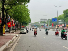 Siêu Phẩm, Mặt Phố Khương Đình, Hàng Xóm Royal City. 260m x 2T x Mt 8m. Giá 36 tỷ