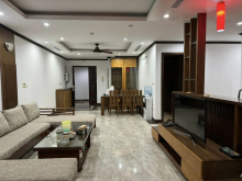 Cho thuê căn hộ CC cao cấp số 6 Nguyễn Công Hoan, 120m2, 3 ngủ, 2 vệ sinh giá 25 triệu (CTL)