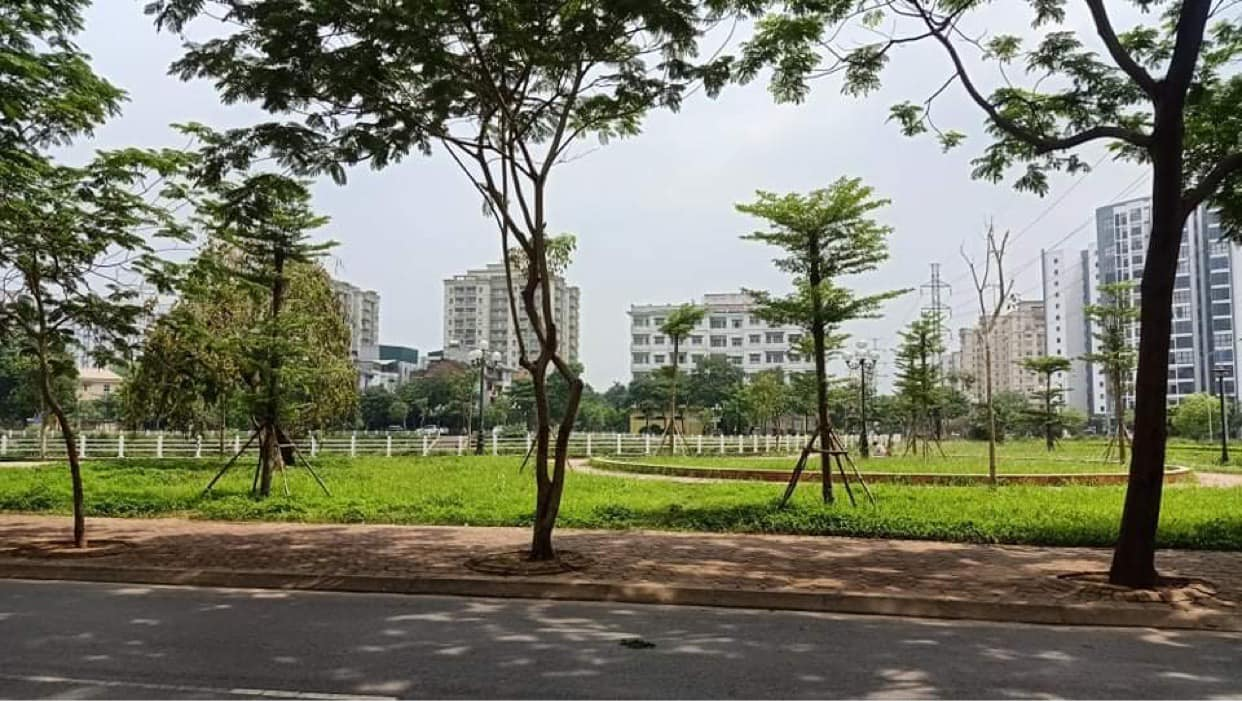 Bán gấp Biệt Thự KĐT Sài Đồng Long Biên Kinh doanh  Vỉ hè ô tô tránh 295m2 MT12m 58 tỷ