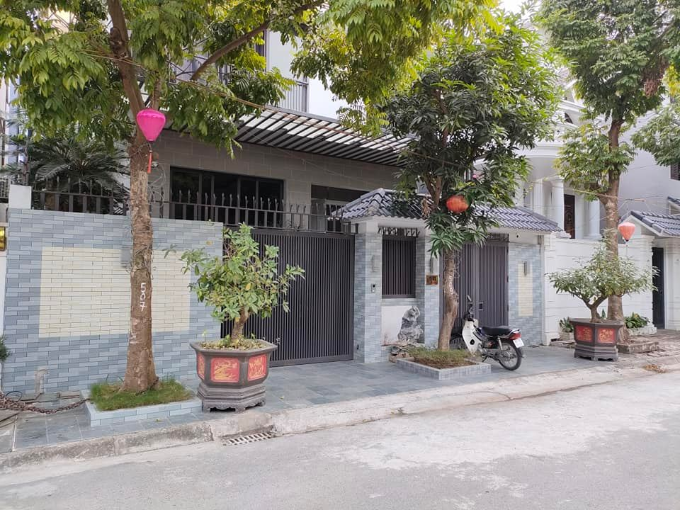 Cần bán căn nhà La Khê ngay mặt phố Lê Trọng Tấn, phân lô vỉa hè, mặt tiền quyền lực 100m2